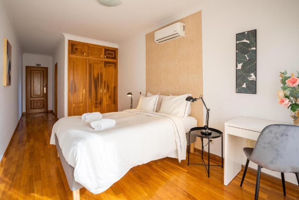 Kubata Hill Hotel Пареде Екстериор снимка